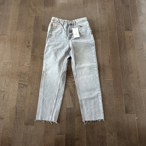 Zara Denim - NWT Zara High Rise Straight Ankle Length Jeans Raw Hem Light Gray Wash 8